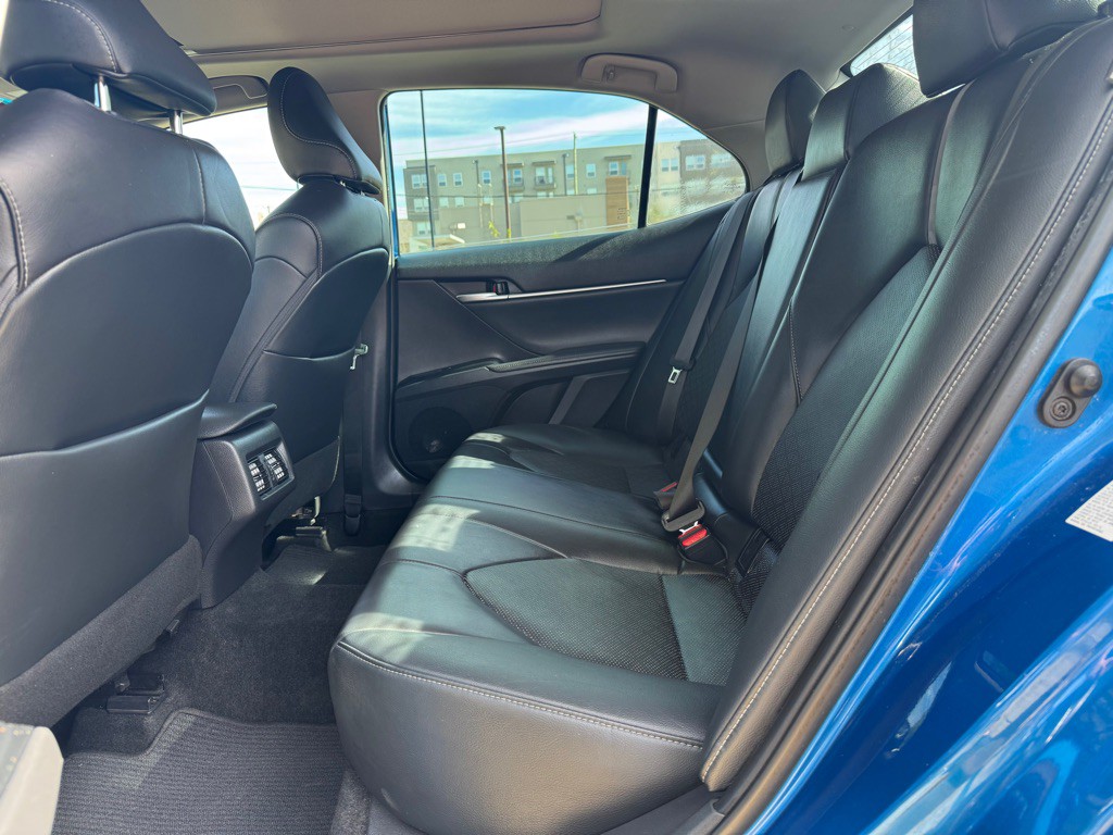 2019 Toyota Camry Image 25