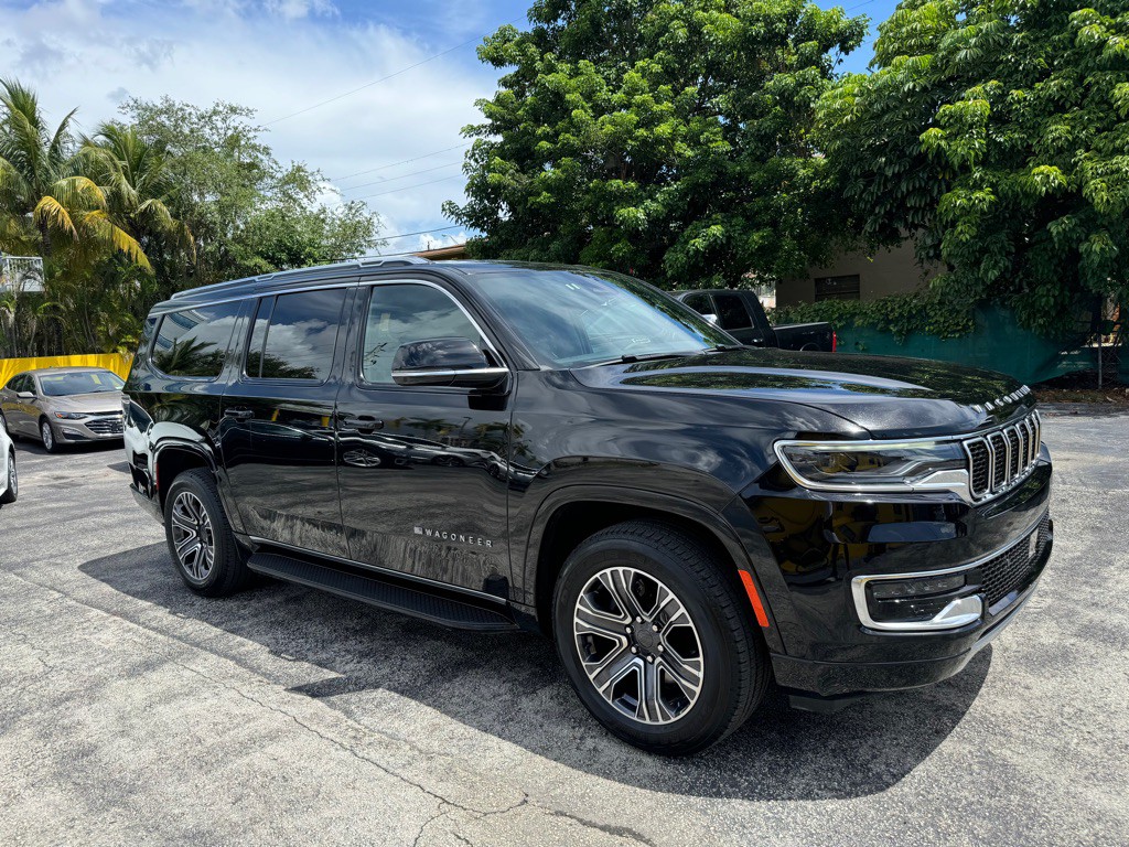 2024 Jeep Wagoneer L Image 13