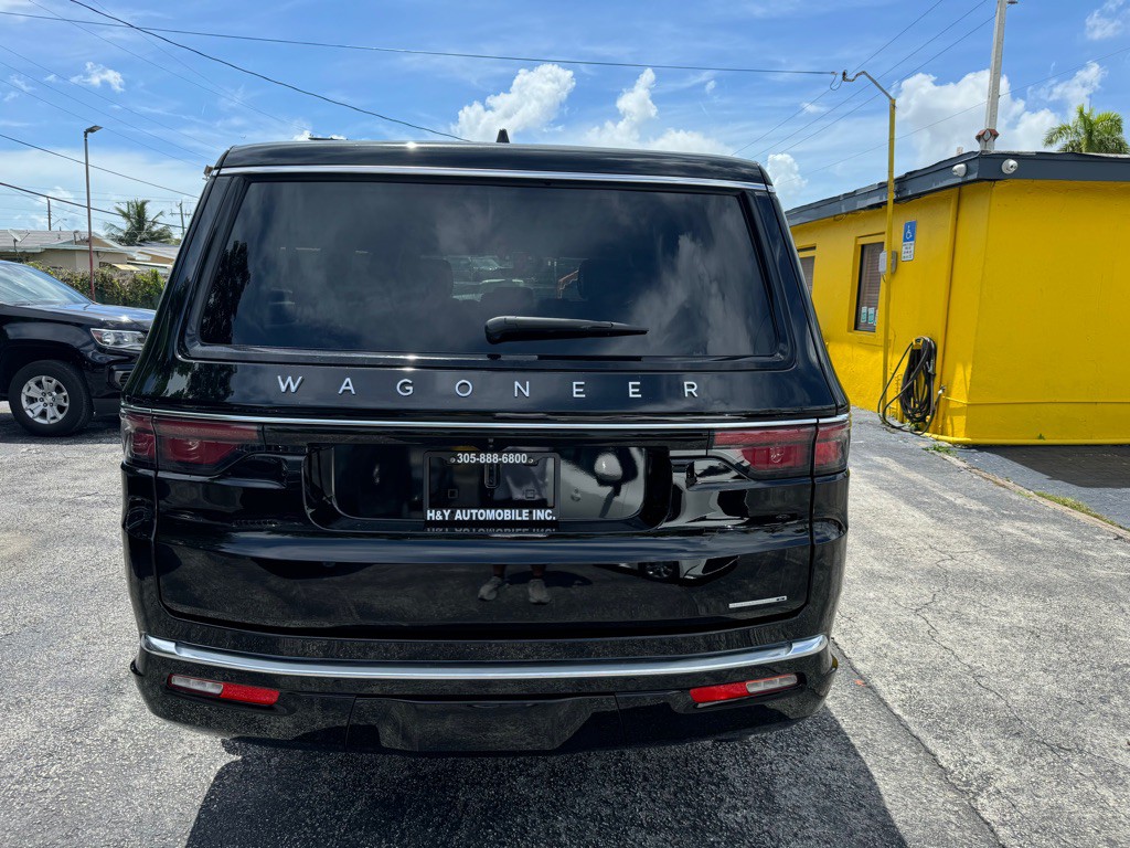 2024 Jeep Wagoneer L Image 18