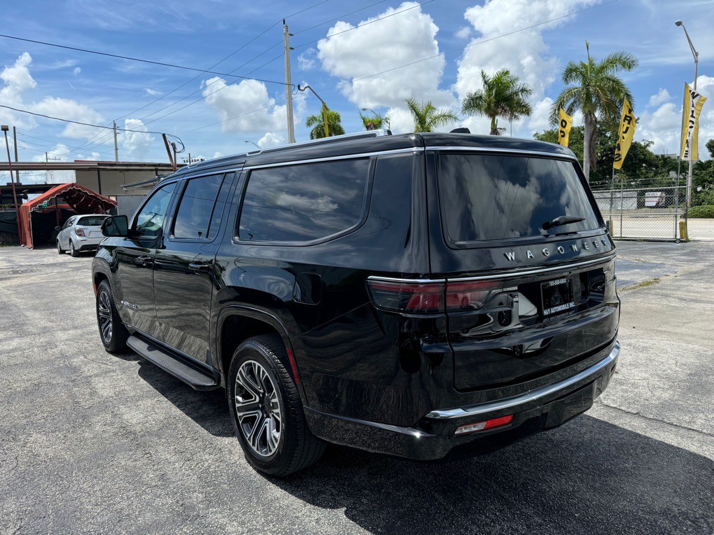 2024 Jeep Wagoneer L Image 19