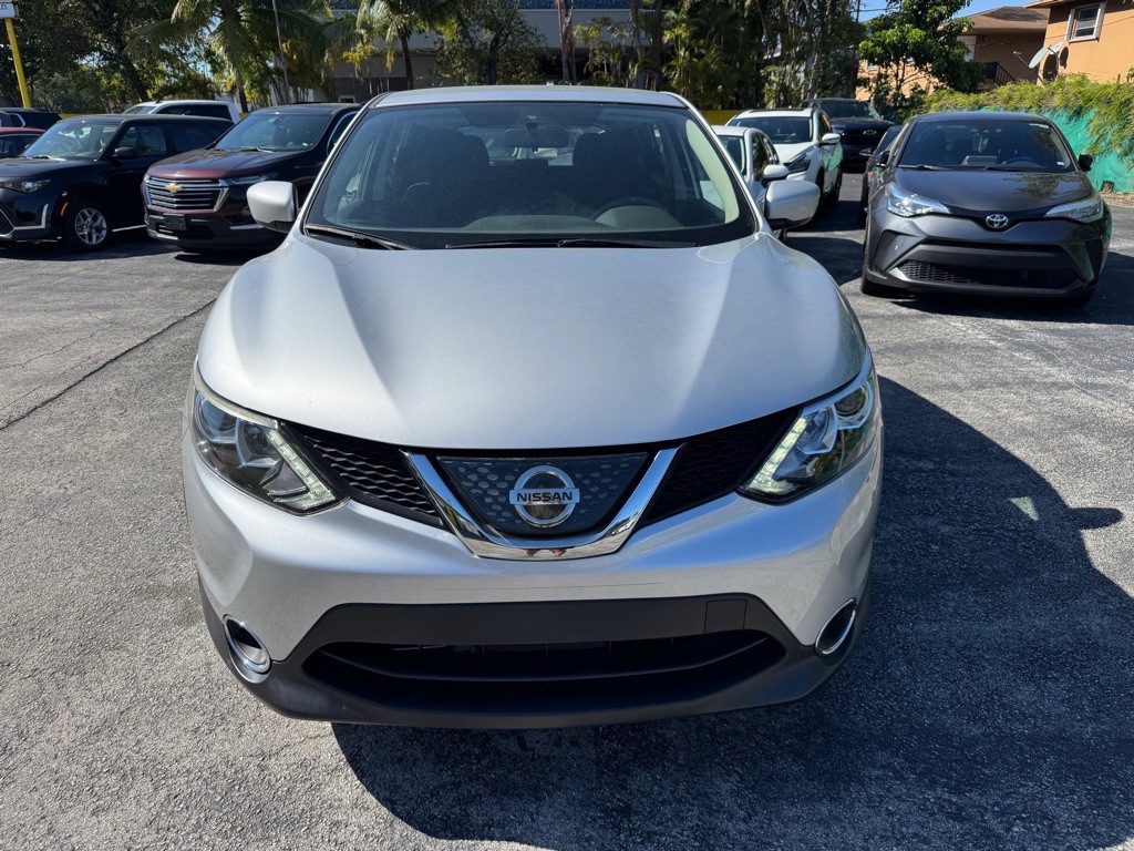 2018 Nissan Rogue Image 4