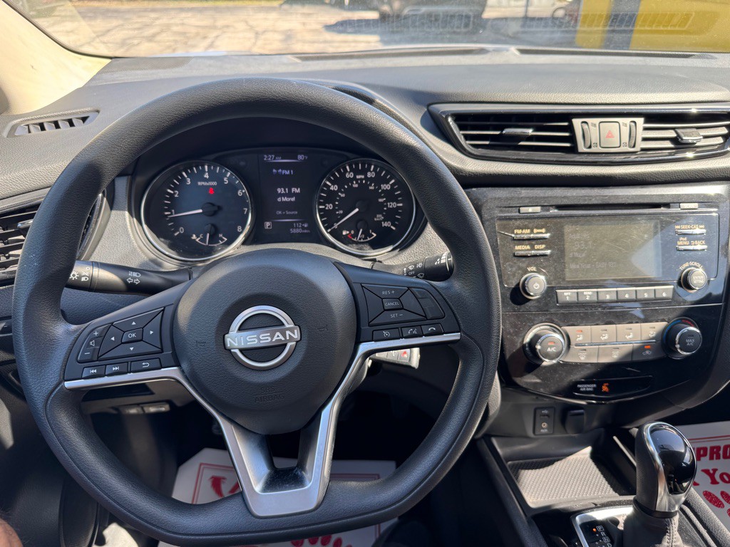2018 Nissan Rogue Image 20