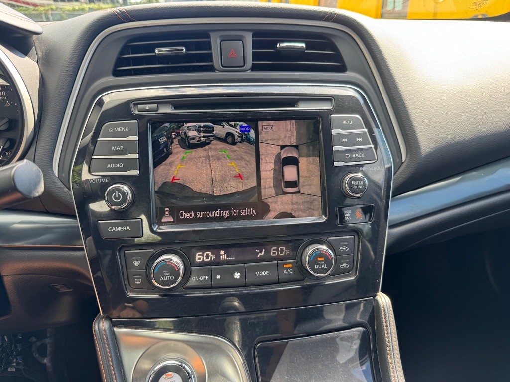 2020 Nissan Maxima Image 21