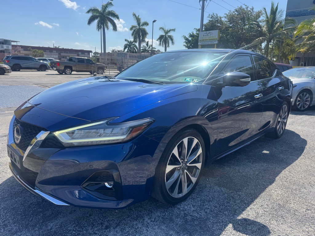 2019 Nissan Maxima Image 2