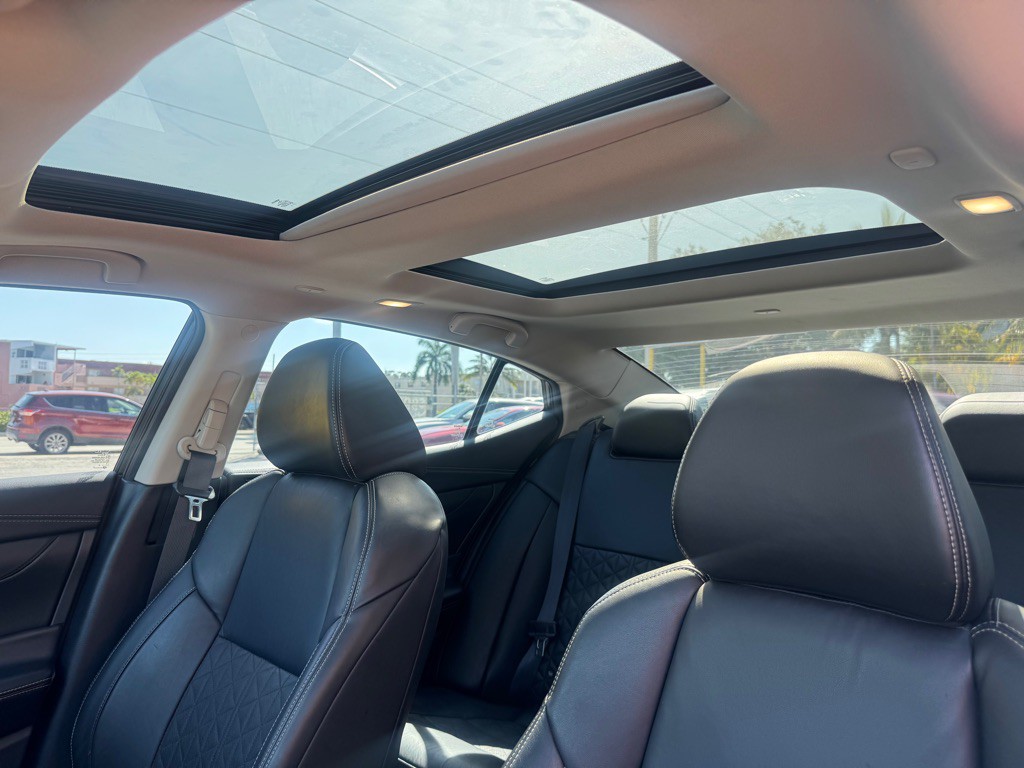 2019 Nissan Maxima Image 20