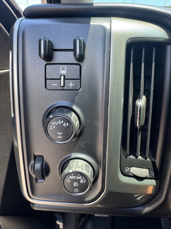 2018 Chevrolet Silverado 1500 Image 17