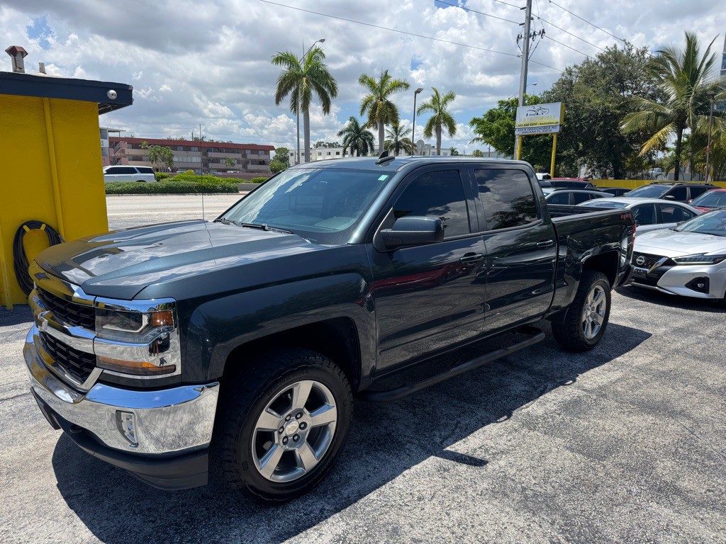 2018 Chevrolet Silverado 1500 Image 2
