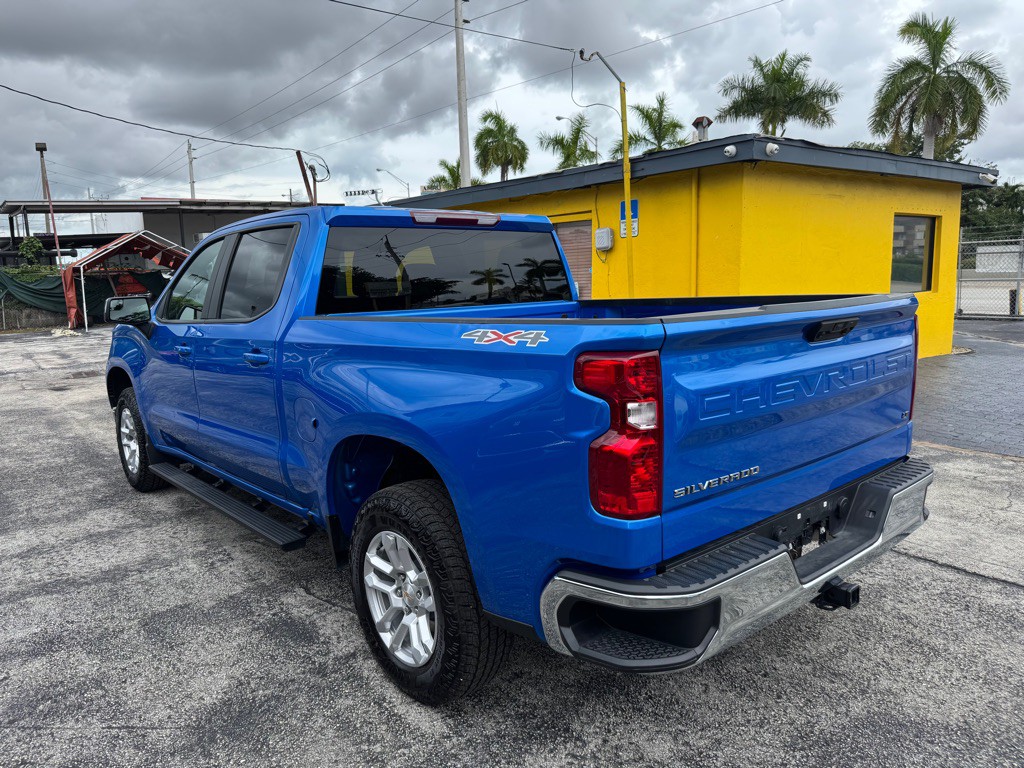 2025 Chevrolet Silverado 1500 Image 12