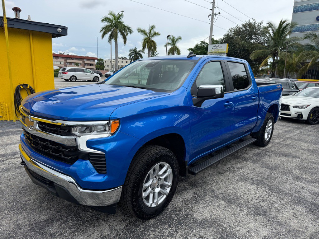 2025 Chevrolet Silverado 1500 Image 2