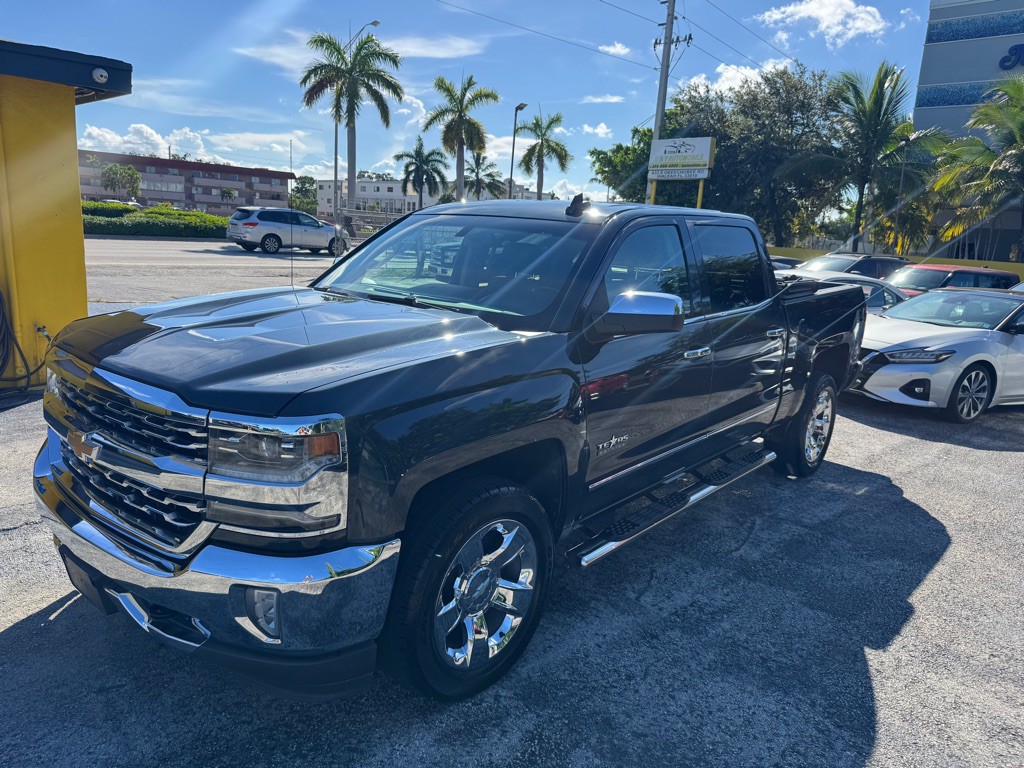 2018 Chevrolet Silverado 1500 Image 2