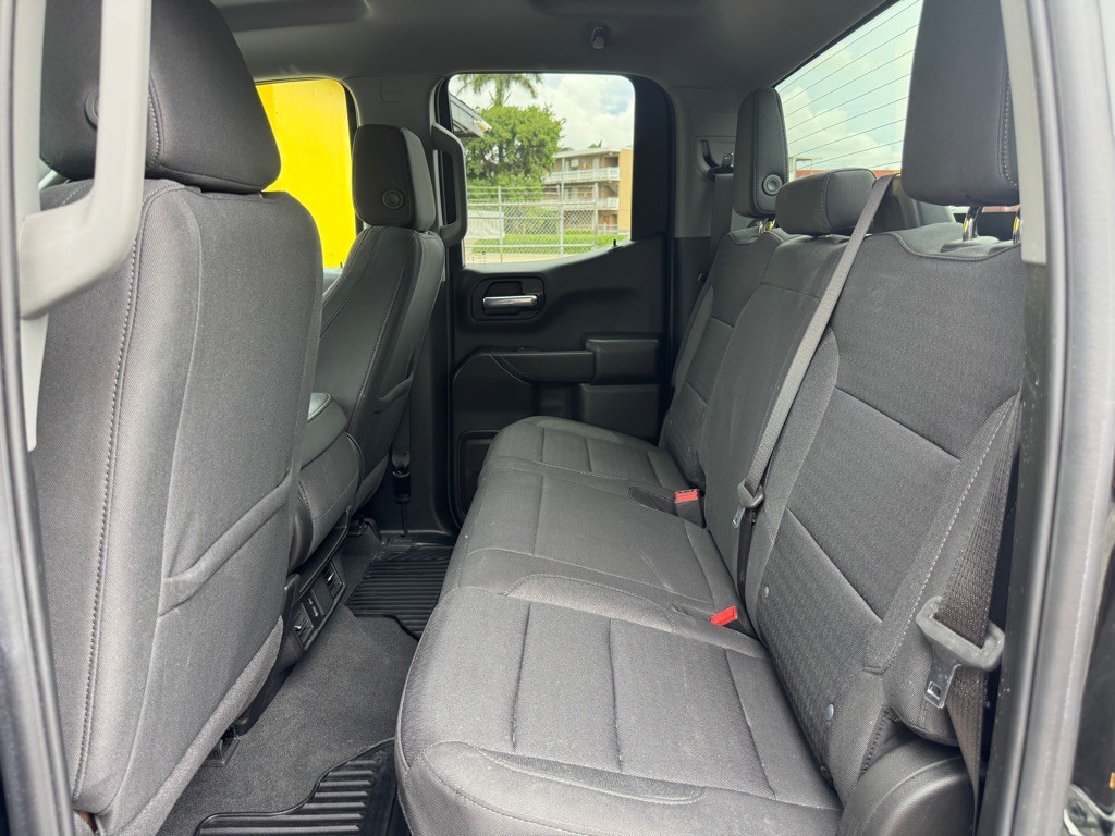 2025 Chevrolet Silverado 1500 Image 18