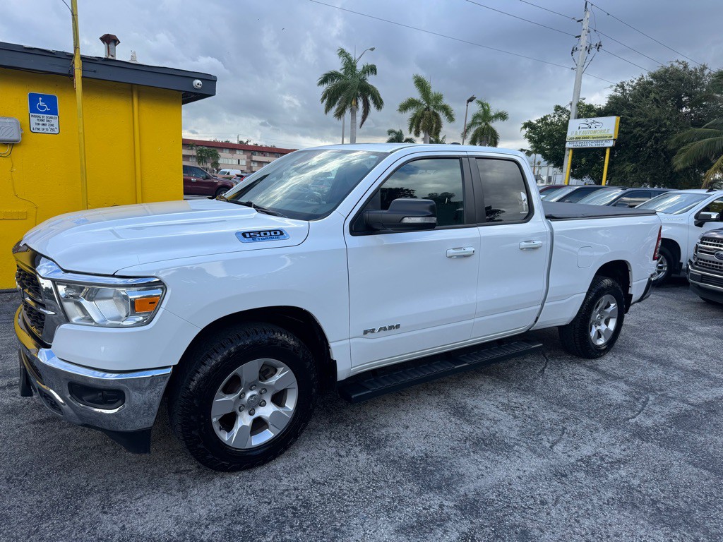 2022 RAM 1500 Image 3