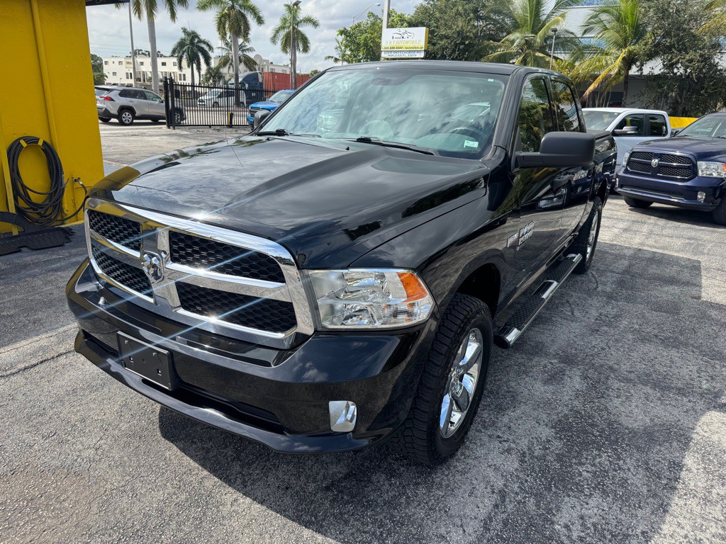 2019 RAM 1500 Image 3