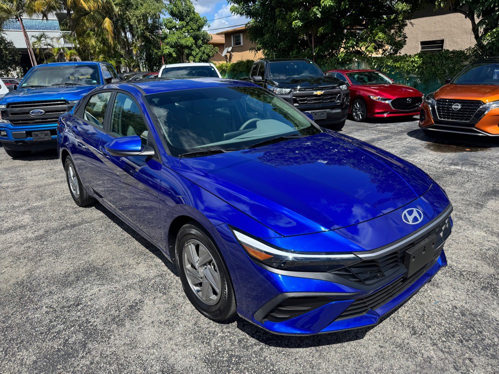 2024 Hyundai Elantra Image 6