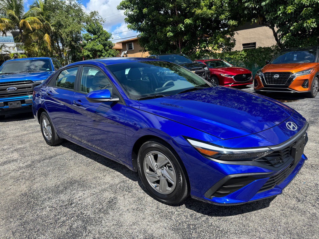 2024 Hyundai Elantra Image 7