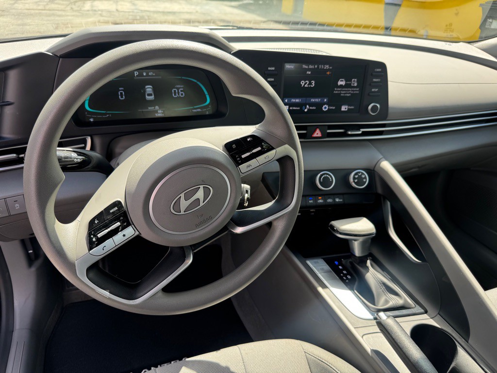 2024 Hyundai Elantra Image 17