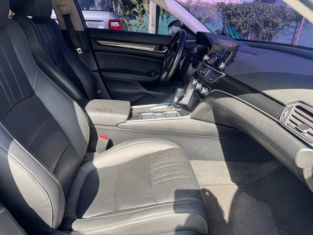 2022 Honda Accord Image 15