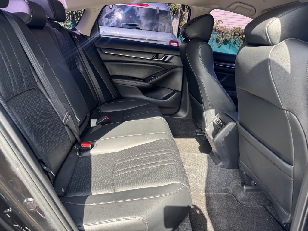 2022 Honda Accord Image 17