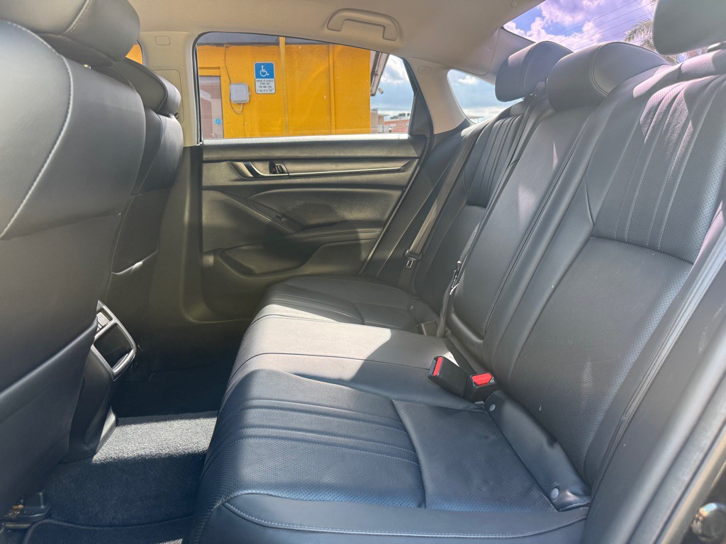 2022 Honda Accord Image 18