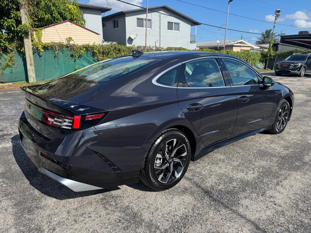 2025 Hyundai Sonata Image 7