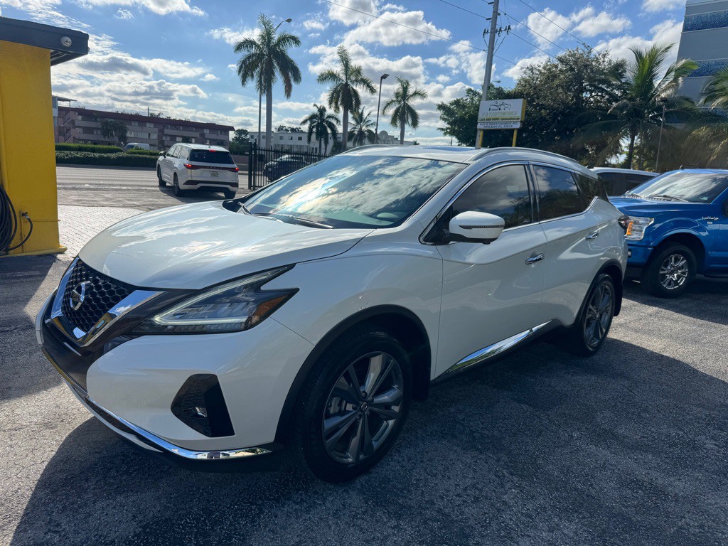 2019 Nissan Murano Image 2
