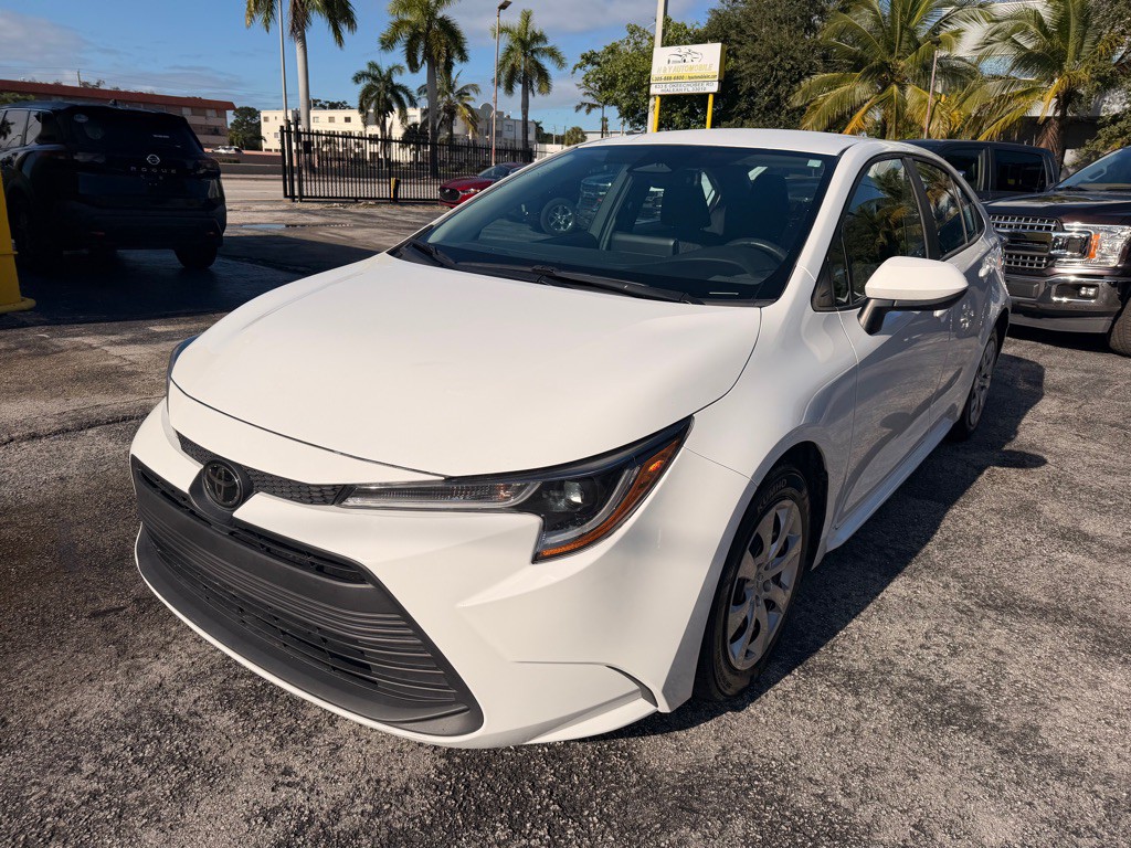 2023 Toyota Corolla Image 2