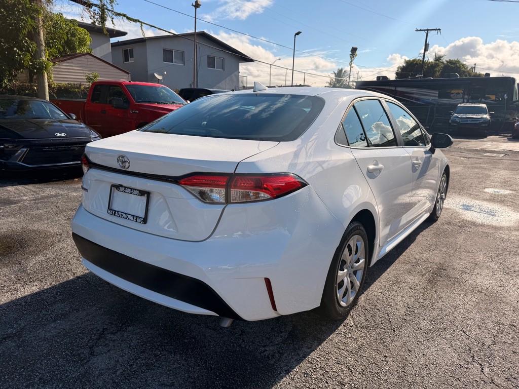 2023 Toyota Corolla Image 8