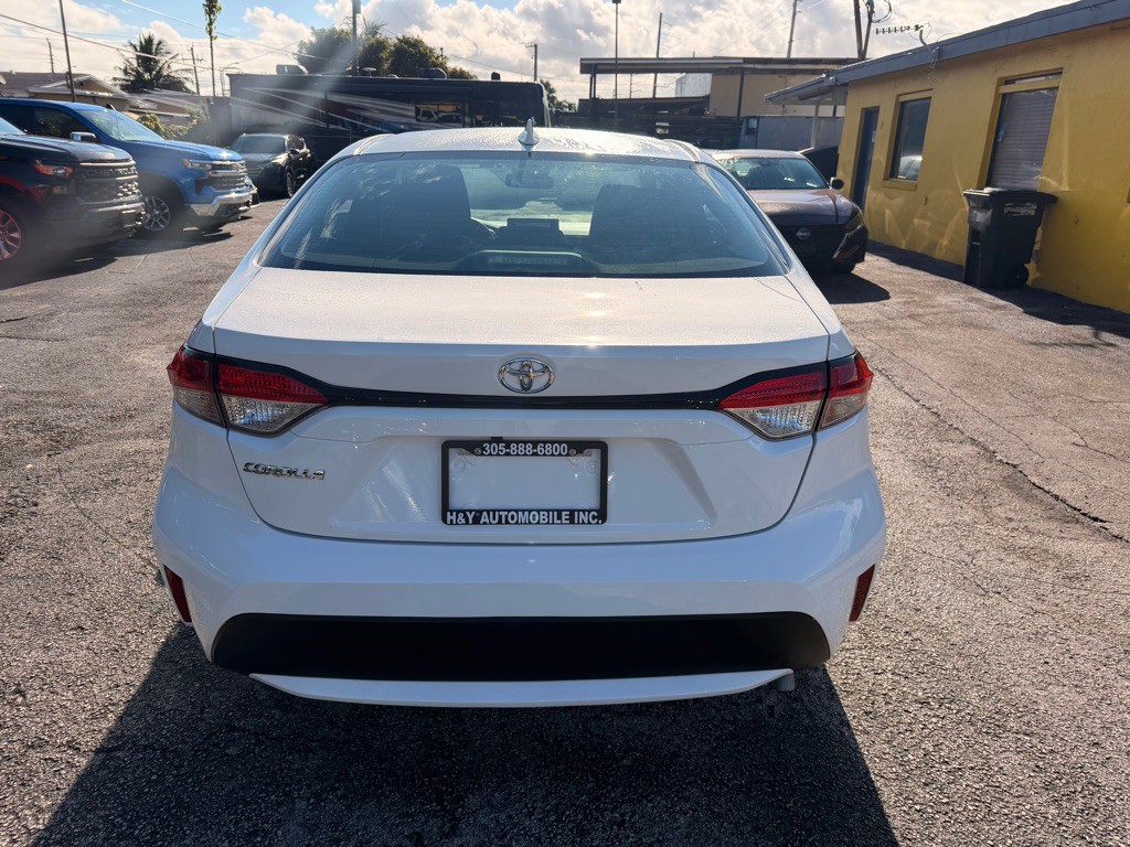2023 Toyota Corolla Image 9