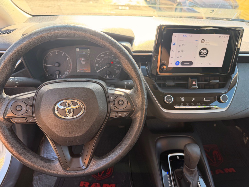 2023 Toyota Corolla Image 16
