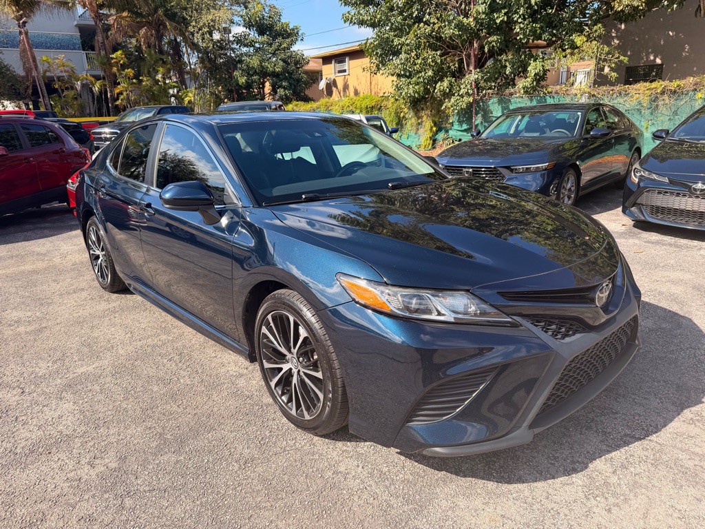 2018 Toyota Camry Image 1