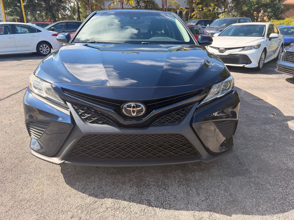 2018 Toyota Camry Image 6