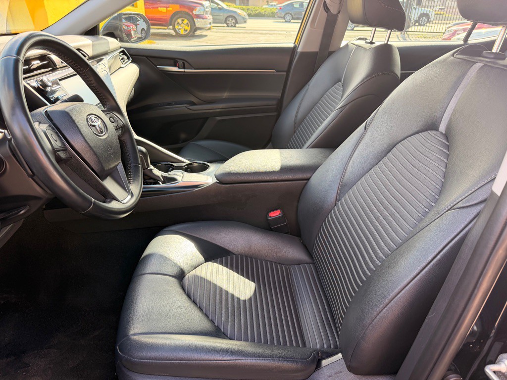 2018 Toyota Camry Image 13