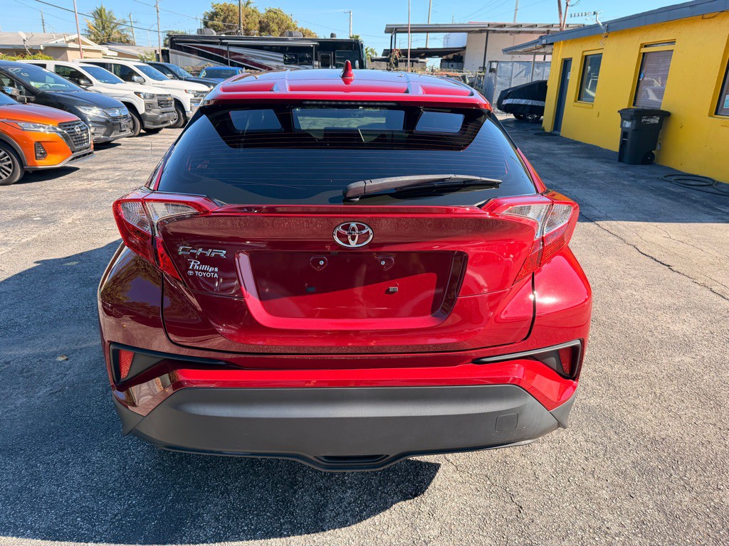 2019 Toyota C-HR Image 9