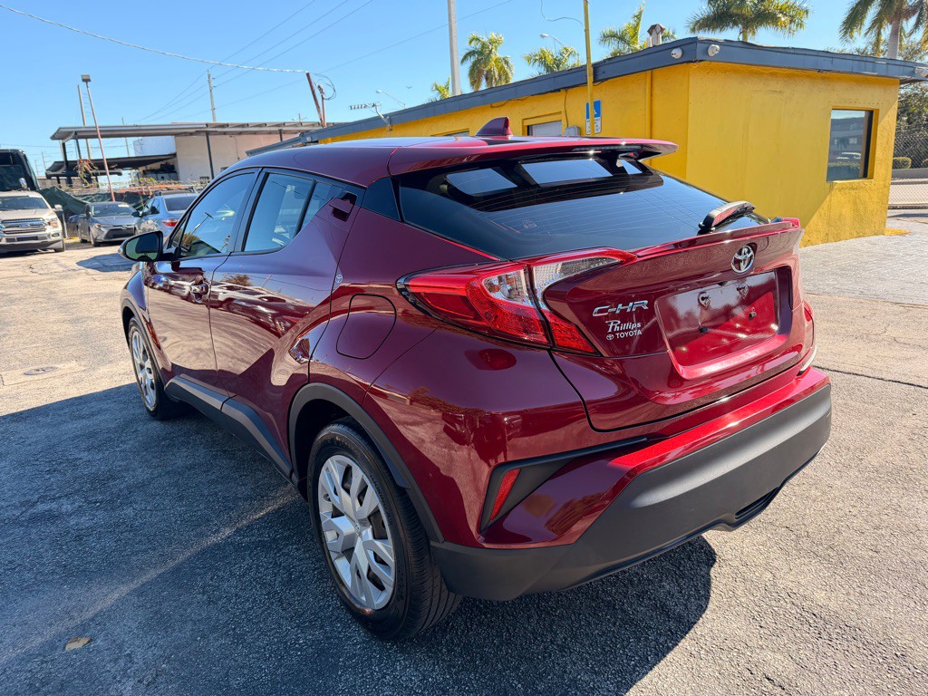 2019 Toyota C-HR Image 11