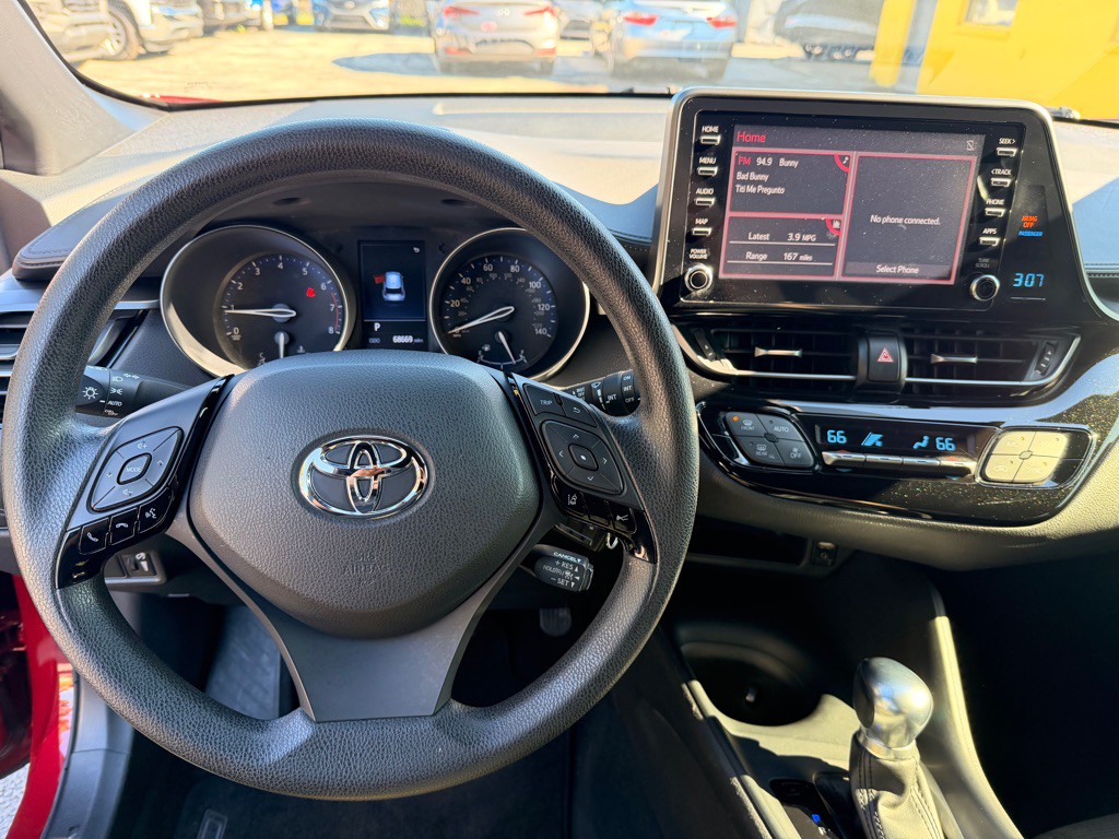 2019 Toyota C-HR Image 18