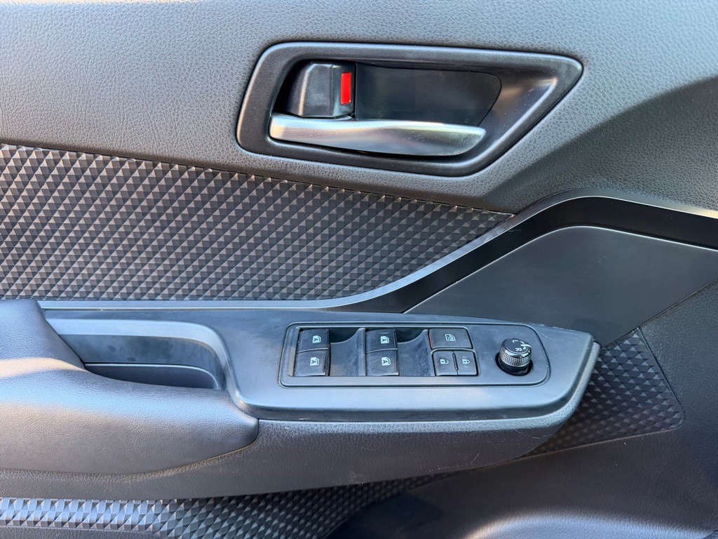 2019 Toyota C-HR Image 19