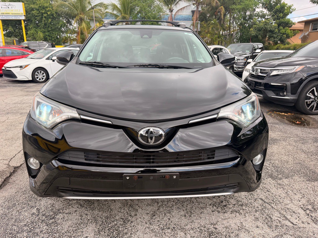 2017 Toyota Rav4 Image 4
