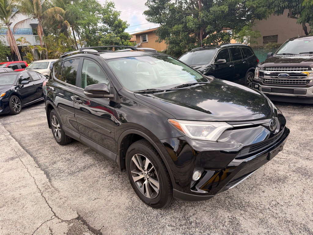 2017 Toyota Rav4 Image 5