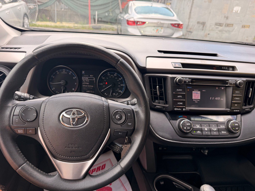 2017 Toyota Rav4 Image 13