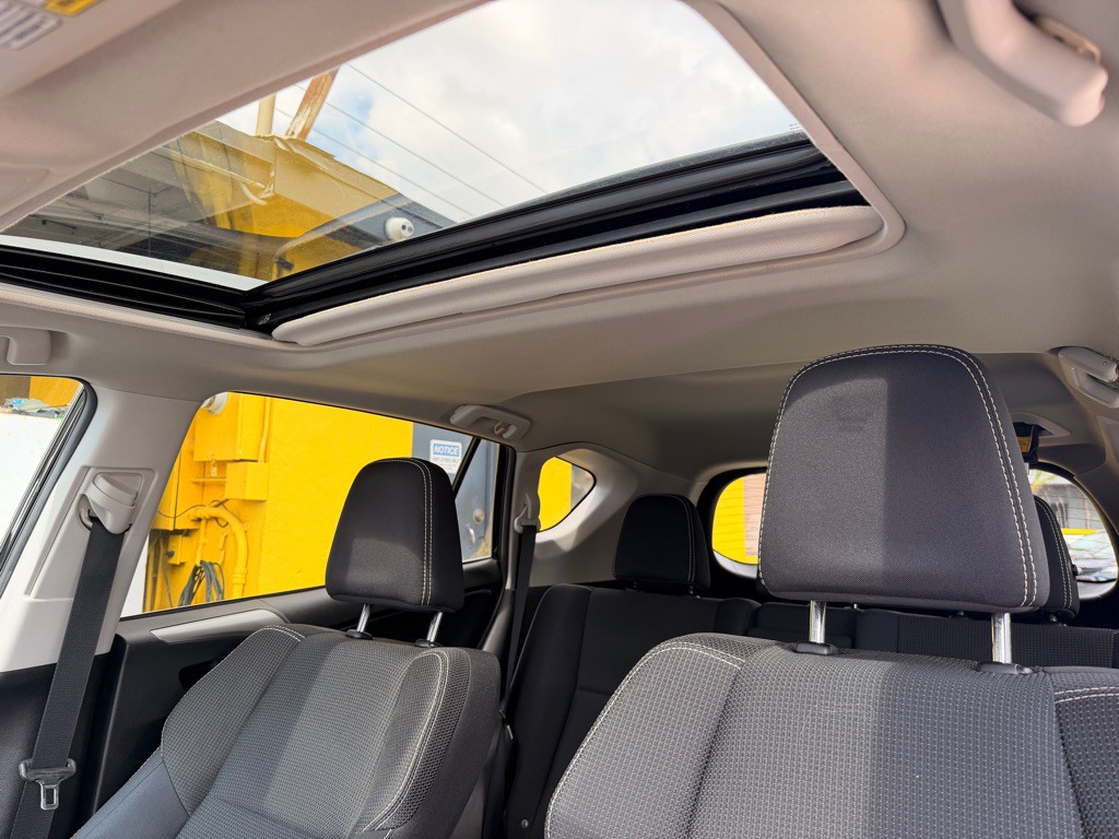 2017 Toyota Rav4 Image 15