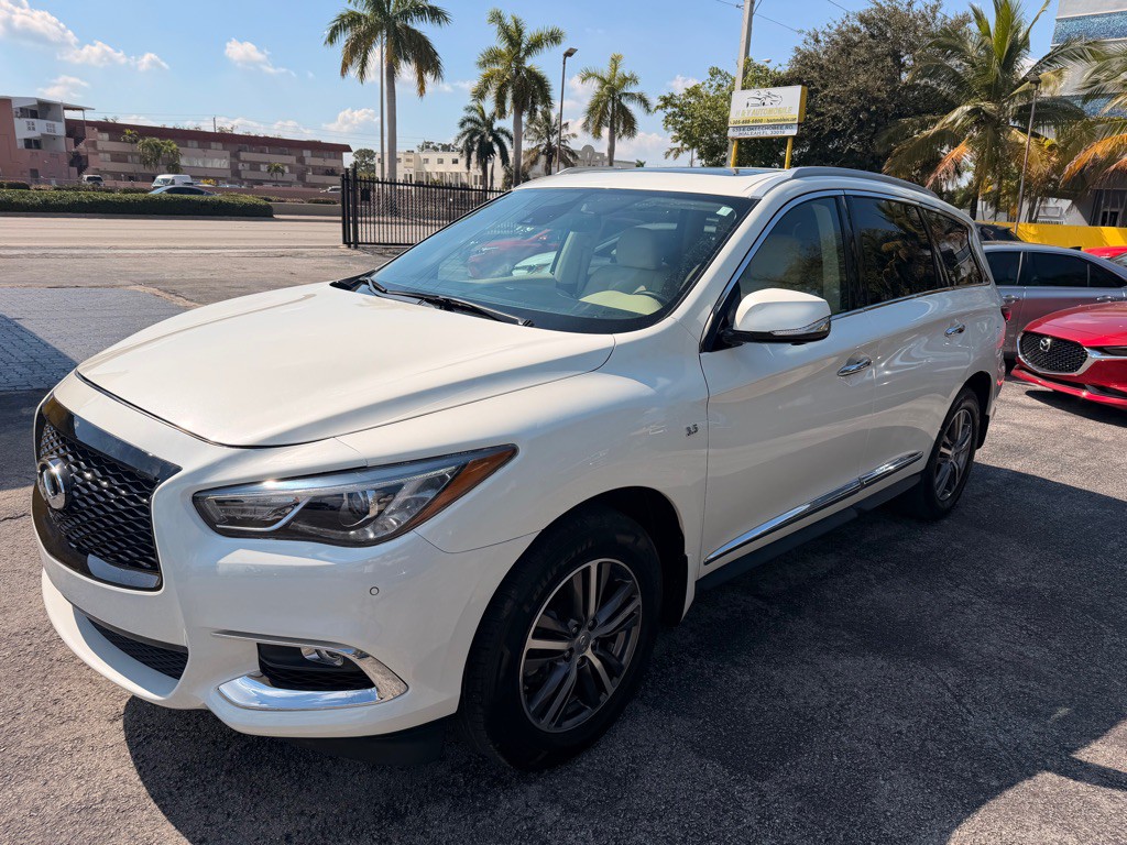 2020 INFINITI QX60 Image 1