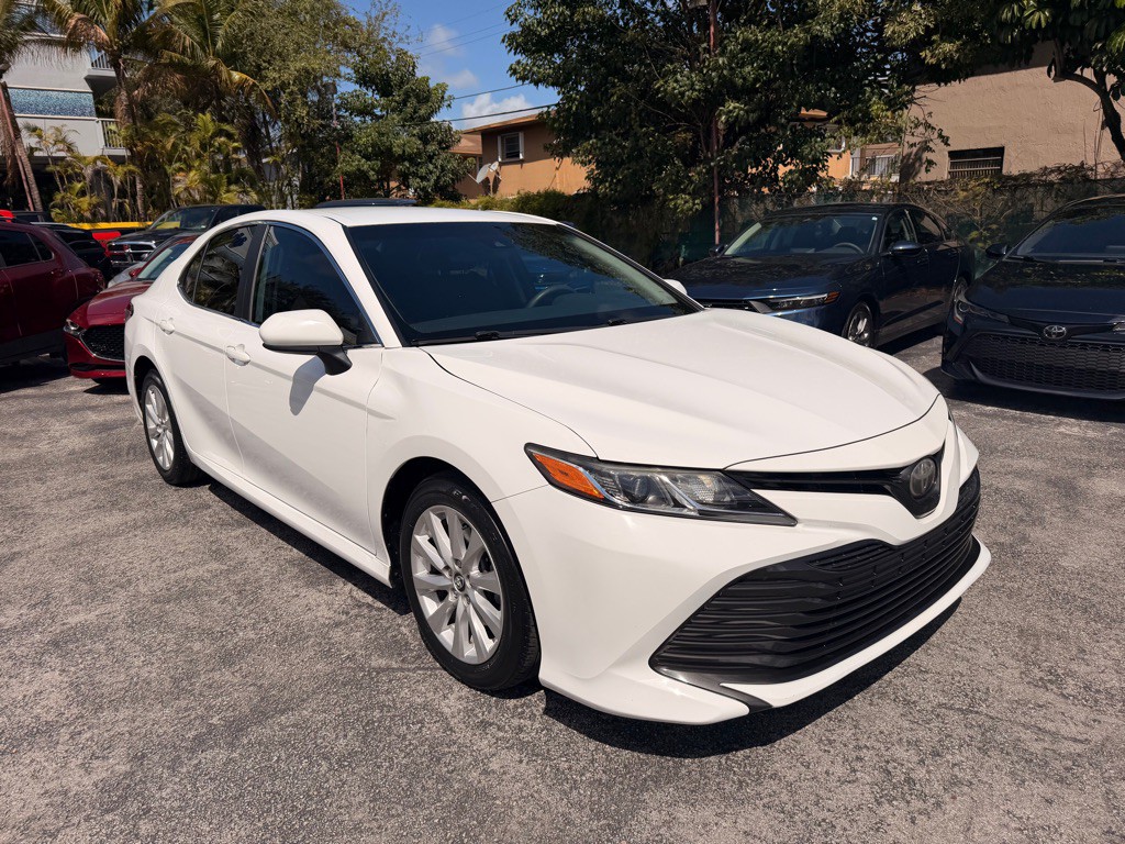 2018 Toyota Camry Image 6