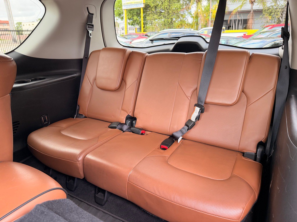 2019 INFINITI QX80 Image 17
