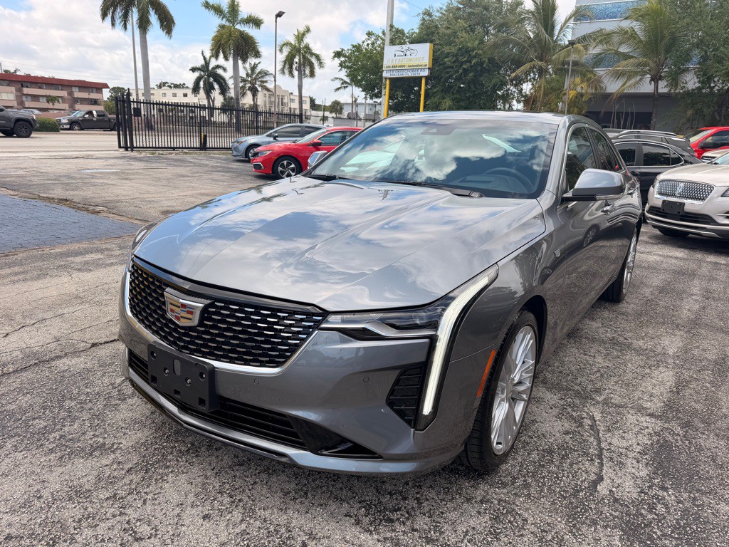 2022 Cadillac CT4 Image 3