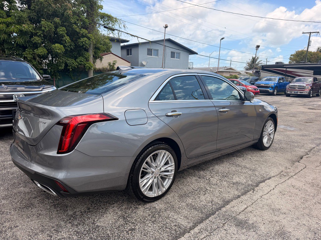 2022 Cadillac CT4 Image 9
