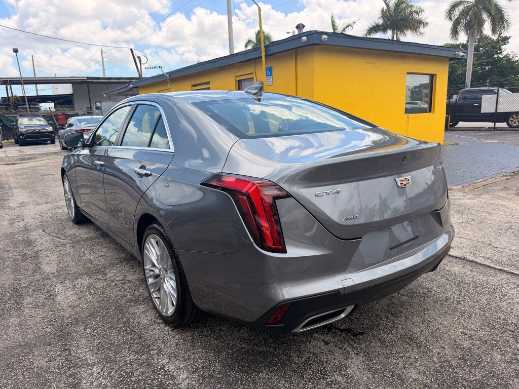 2022 Cadillac CT4 Image 12