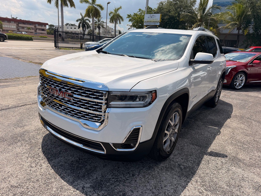 2020 GMC Acadia Image 3