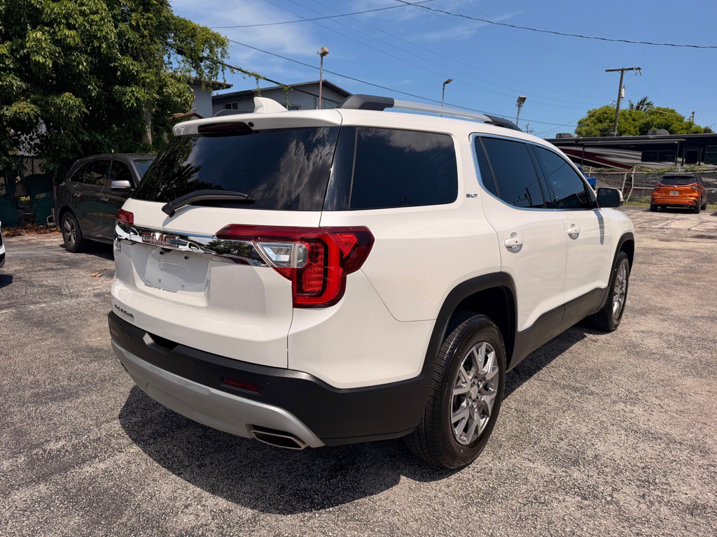 2020 GMC Acadia Image 8
