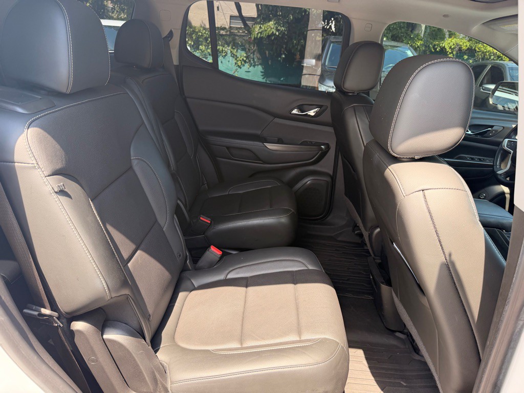 2020 GMC Acadia Image 14