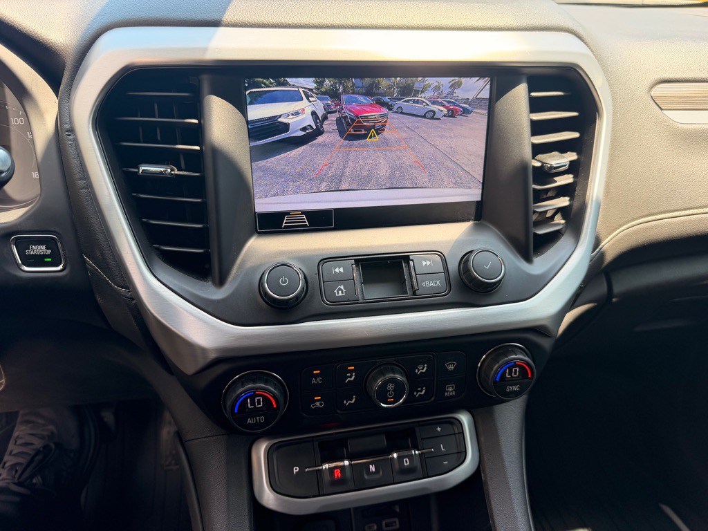 2020 GMC Acadia Image 19